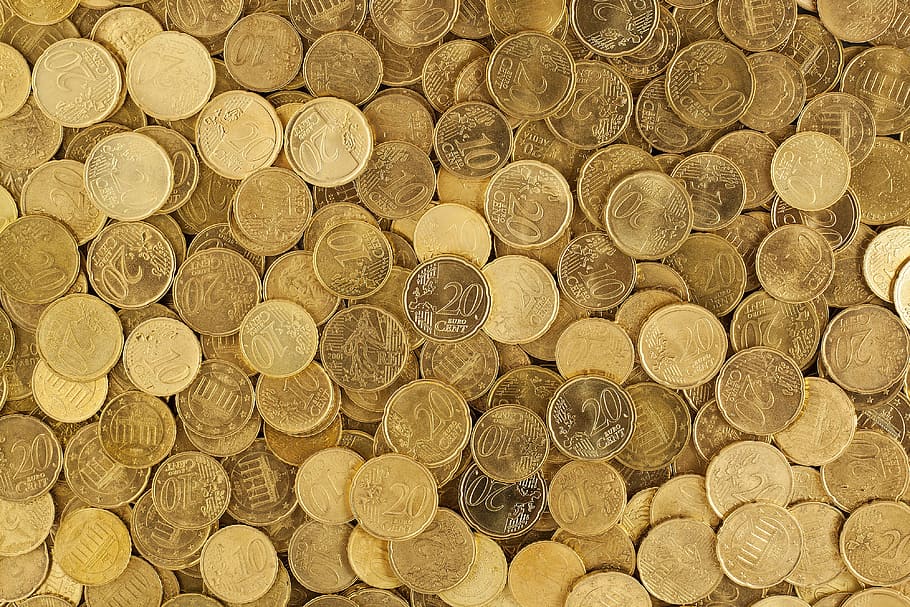 上半年我国货物贸易进出口总值同比增长2.1%